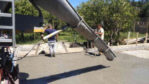 cement vs sand screed