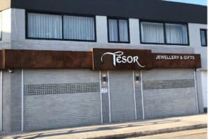 how to clean microcement