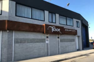 is microcement heat resistant