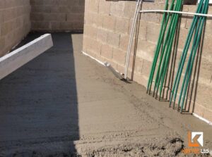 what is a concrete screed