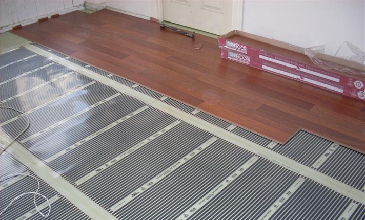 how long does underfloor heating sheet take to warm up